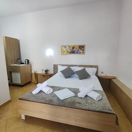 Vangert Apartamento Berat