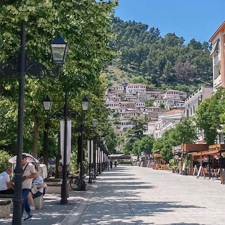 Vangert Appartamento Berat